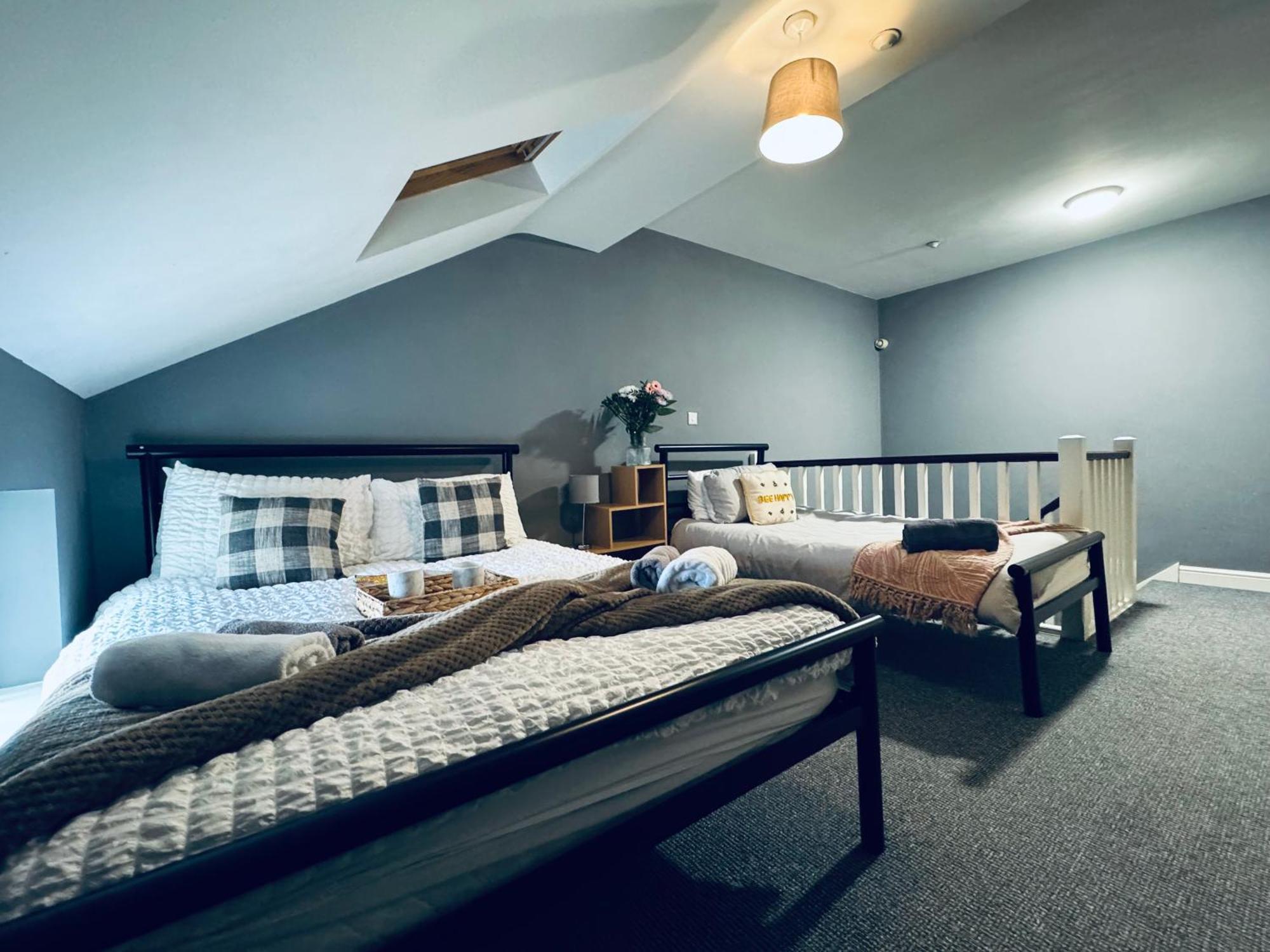 ווייט הייבן Queens Townhouse - 4 Bed מראה חיצוני תמונה